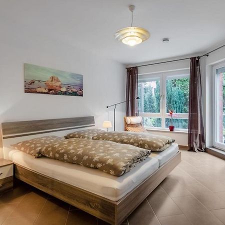 Modernes Apartment In Schoener Lage Dusseldorf Bagian luar foto